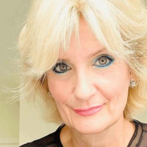 Men Pay Her Thousands Per Month Online Because She Looks Like Princess Diana