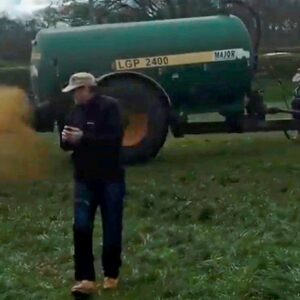 Farmer Spr ays Oscar-Winning Actress And Other Pro testors With Manure When They Refuse To Leave