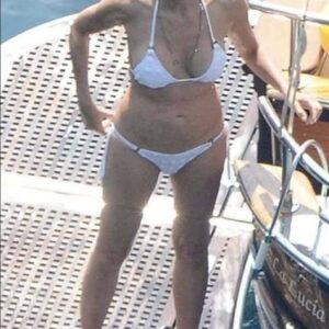 Sharon Stone Recreates Iconic ‘Basic Instinct’ Pose at Age 66, More Than 30 Years Later