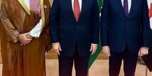 Photo of Trump and Saudi Crown Prince Ignites Wild Speculation After Bizarre Detail Emerges