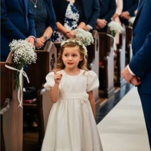 I Was About to Say ‘I Do’ When a Little Girl Asked My Fiancé, ‘Dad, Are You Going to Do to Her What You Did to Mom?’