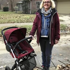 Struggling Mother Buys a Old Stroller for Her Newborn — What She Finds Hidden Inside Changes Everything