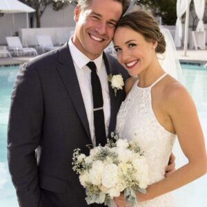 My Groom Threw Me into the Pool on Purpose During Our Wedding Photos—But My Father’s Reaction Stunned Everyone