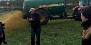 Farmer Spr ays Oscar-Winning Actress And Other Pro testors With Manure When They Refuse To Leave
