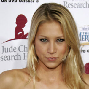 Anna Kournikova’s tennis career ended at 22 due to injuries, but she still created an empire worth $50 million
