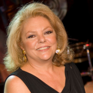 Breaking! Wheel of Fortune host dies at 76! More below!